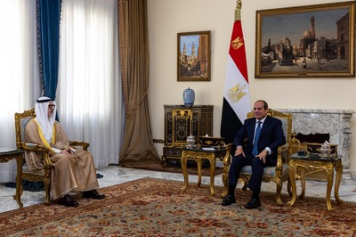 Egypt&rsquo;s President El-Sisi Receives Kuwait Foreign Minister, Reviews Bilateral Ties and Regional Developments